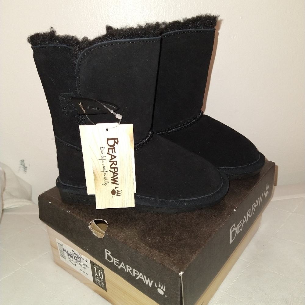Bearpaw Black Boots